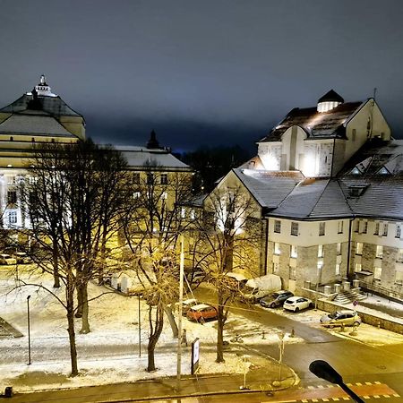 Operatheater View 2Bd Apartment Tallinn Exterior photo