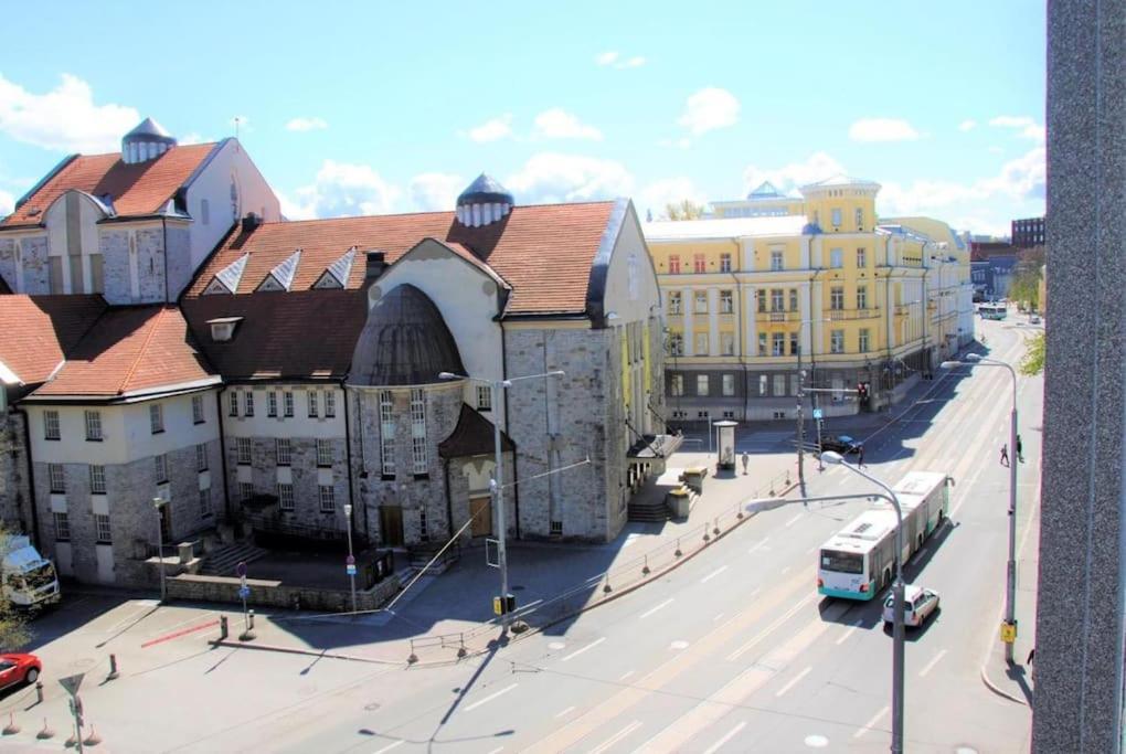 Operatheater View 2Bd Apartment Tallinn Exterior photo